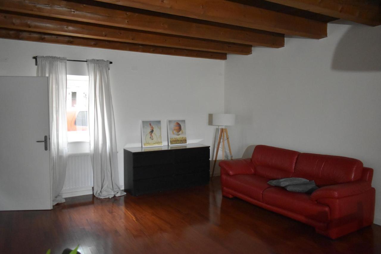 Small House In Vipava Valley エクステリア 写真