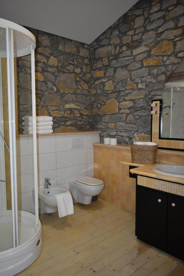 Small House In Vipava Valley エクステリア 写真