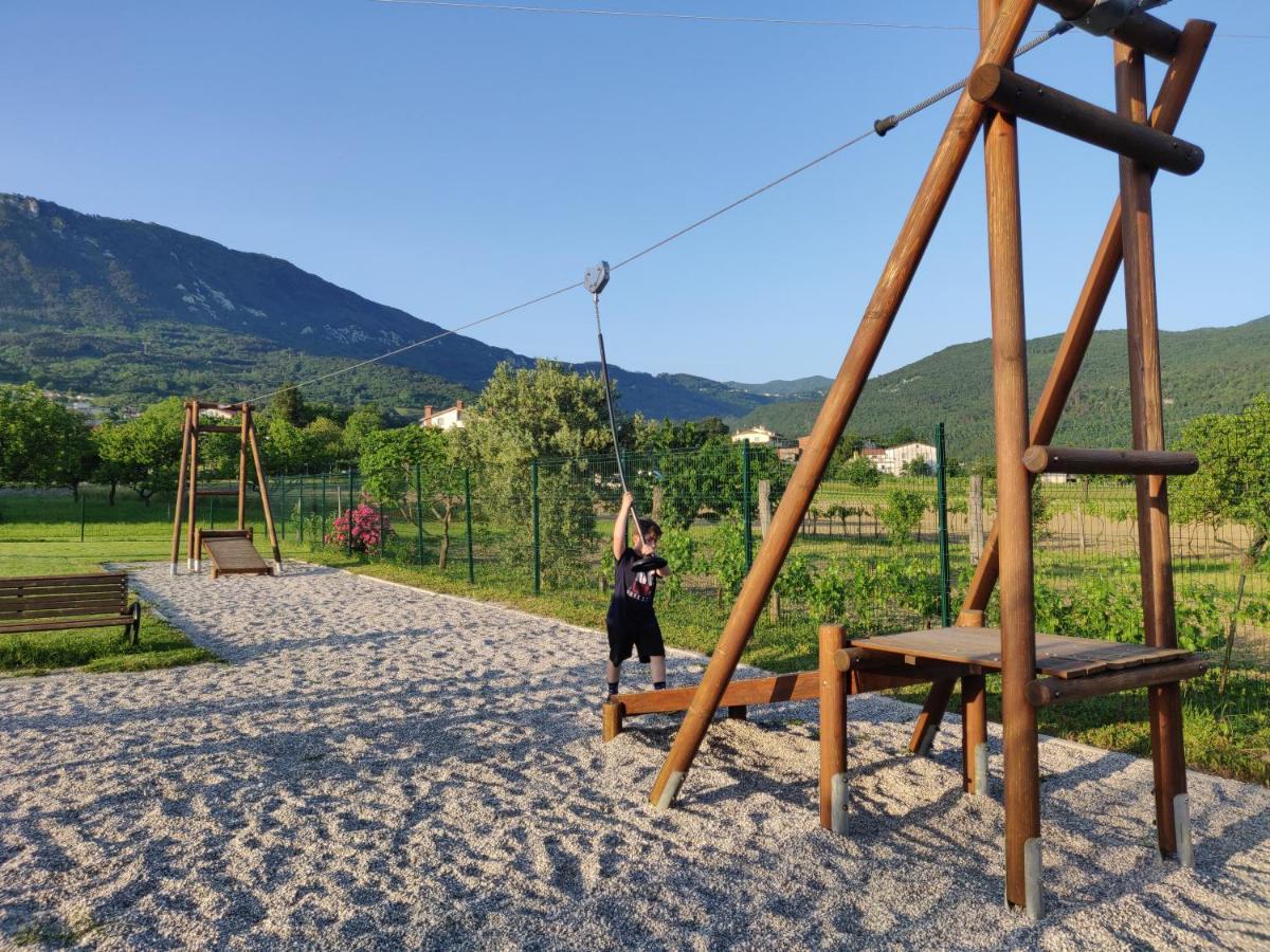 Small House In Vipava Valley エクステリア 写真