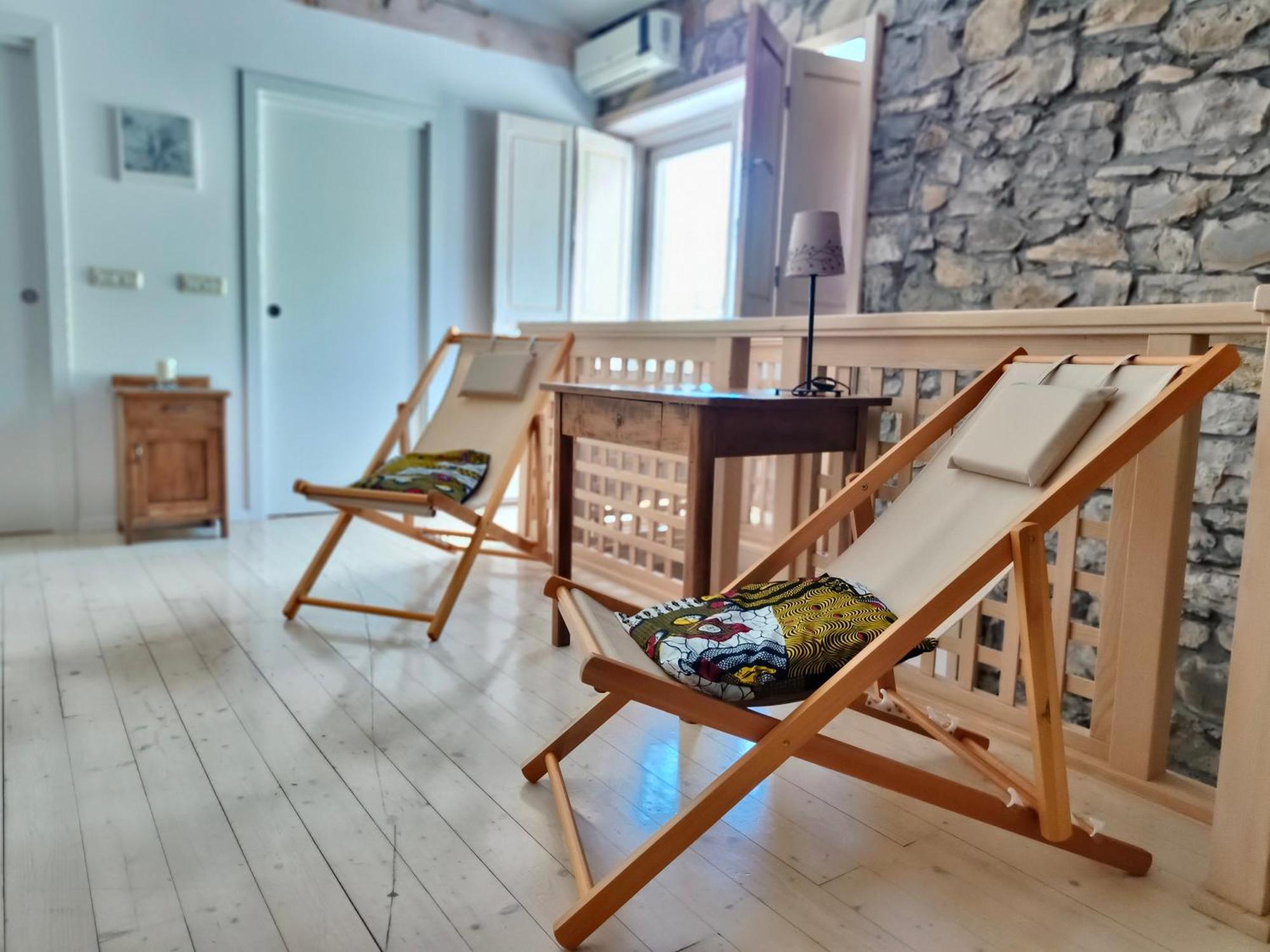 Small House In Vipava Valley エクステリア 写真