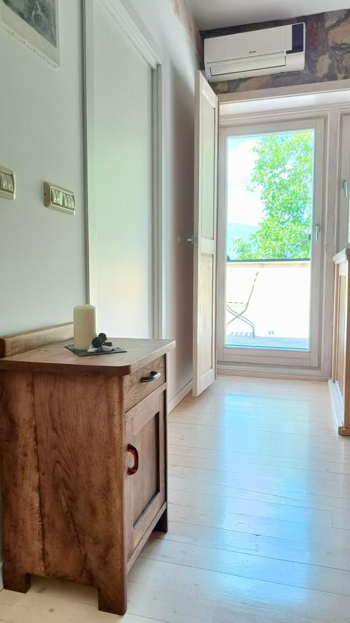 Small House In Vipava Valley エクステリア 写真